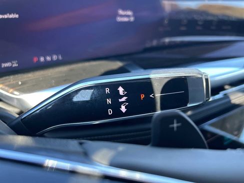 New 2026 Cadillac Escalade Luxury image 15