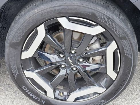 Used 2025 Kia Telluride S FWD image 10