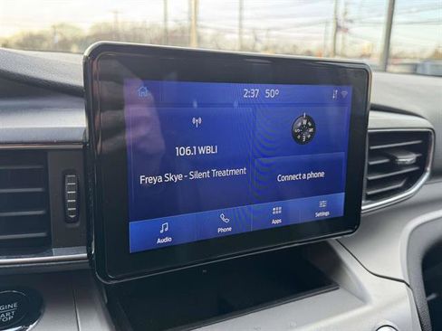 Used 2022 Ford Explorer XLT w/ Equipment Group 202A image 16