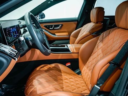 Used 2025 Mercedes-Benz S 580 4MATIC Sedan image 17