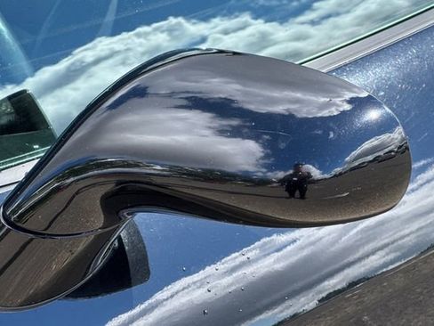 Used 2005 Chevrolet Corvette Convertible w/ Preferred Equipment Group RWD image 49