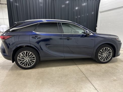 Certified 2025 Lexus RX 350 AWD w/ Convenience Package image 11
