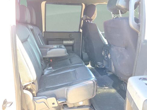 Used 2016 Ford F250 Lariat w/ FX4 Off-Road Package image 14