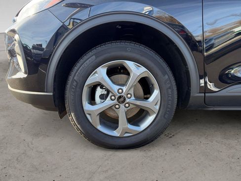 New 2025 Ford Escape ST-Line w/ Tech Pack #1 AWD/4WD image 14