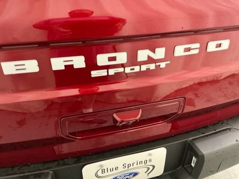 New 2026 Ford Bronco Sport Outer Banks w/ Outer Banks Tech Package+ AWD/4WD image 5