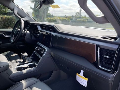 New 2025 GMC Sierra 1500 Denali image 30