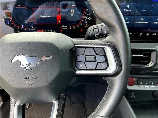 Used 2025 Ford Mustang Coupe RWD image 20
