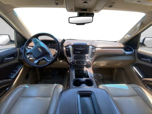 Used 2019 Chevrolet Suburban LT AWD/4WD image 11