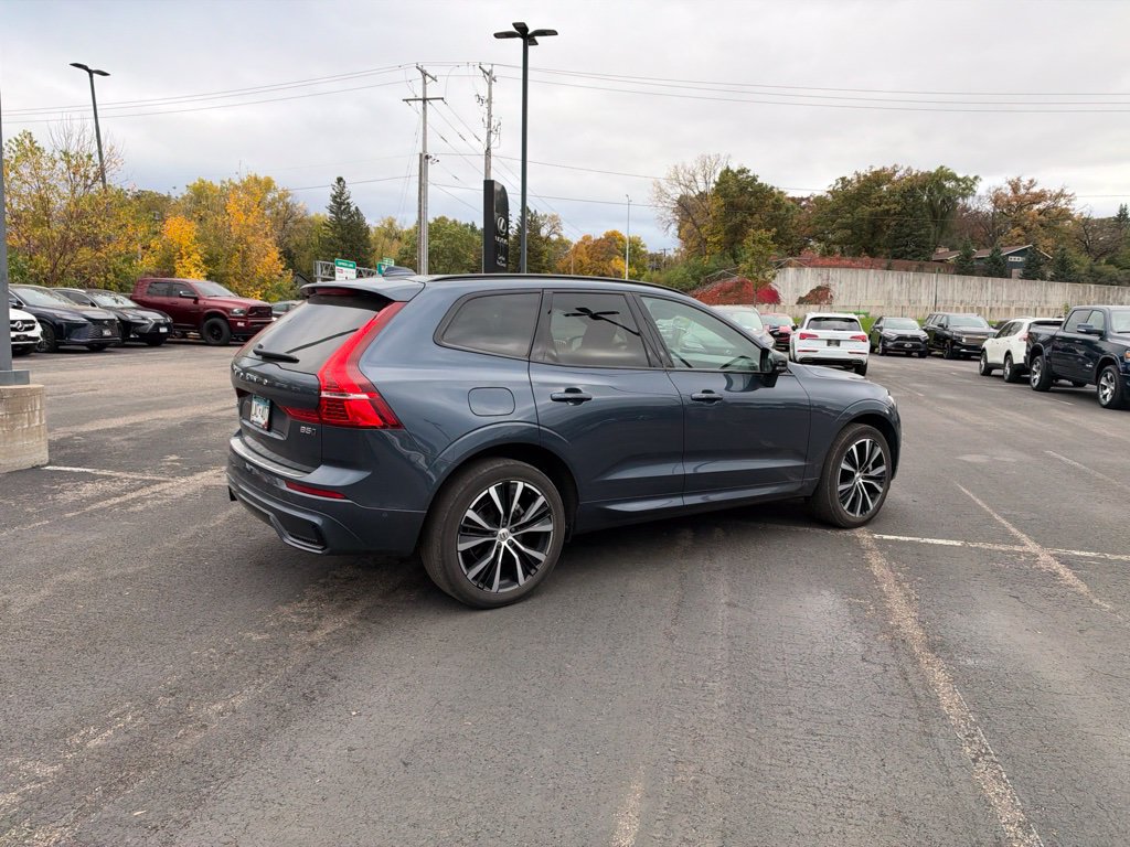 Used 2024 Volvo XC60 B5 Plus w/ Protection Package Premier AWD/4WD image 21