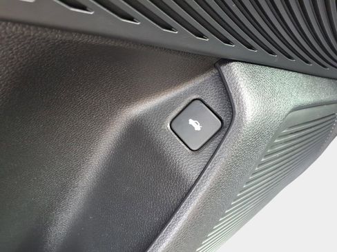 Used 2022 Acura TLX image 23