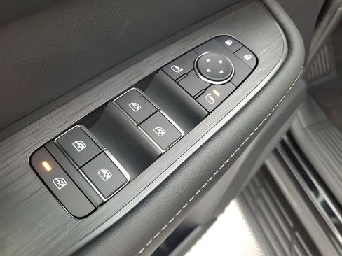 New 2026 Nissan Armada SV image 28