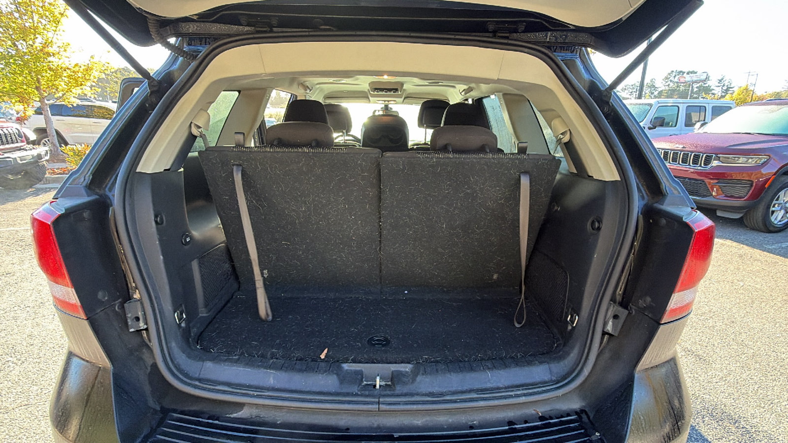 Used 2019 Dodge Journey SE w/ Connectivity Group FWD image 13