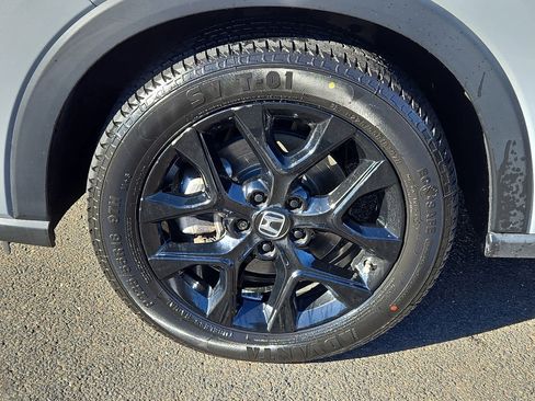 Certified 2024 Honda HR-V Sport image 9