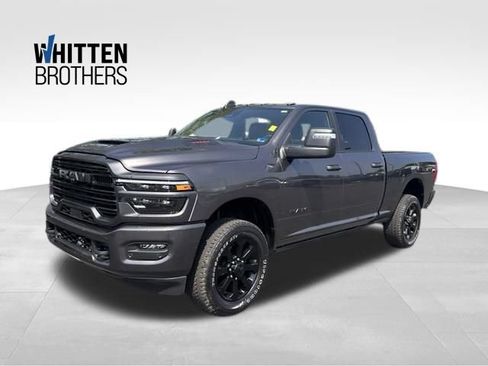 Used 2025 RAM 2500 Laramie AWD/4WD image 1
