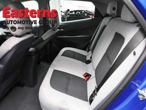 Used 2020 Chevrolet Bolt LT FWD image 21
