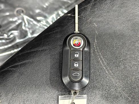Used 2013 FIAT 500 Abarth w/ Comfort/Convenience Group FWD image 11