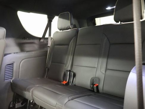 New 2026 Chevrolet Suburban Premier AWD/4WD image 29