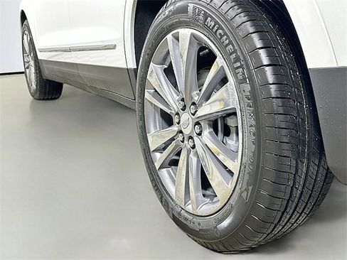 New 2026 Cadillac XT5 Premium Luxury w/ Driver Assist Package image 9