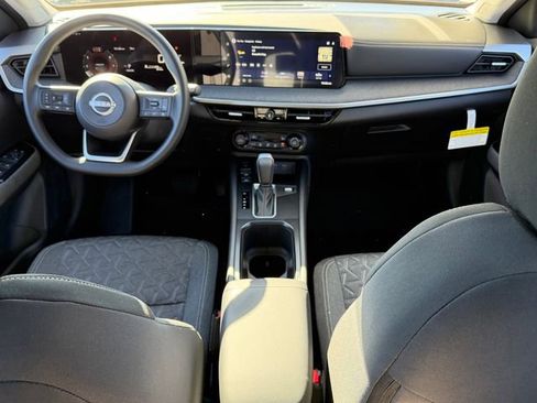 New 2026 Nissan Kicks SV w/ SV Premium Package FWD image 23