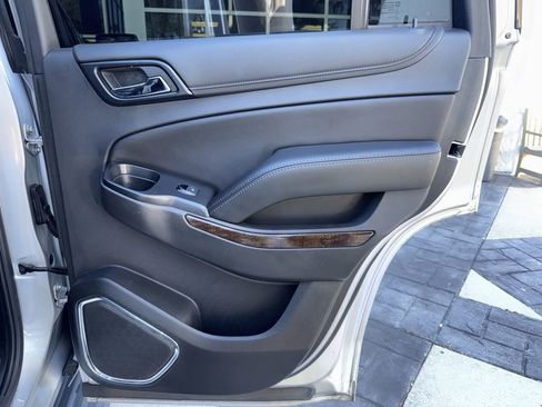 Used 2020 Chevrolet Tahoe LT image 24