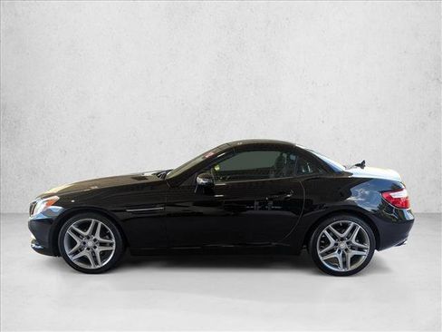 Used 2012 Mercedes-Benz SLK 250 image 9