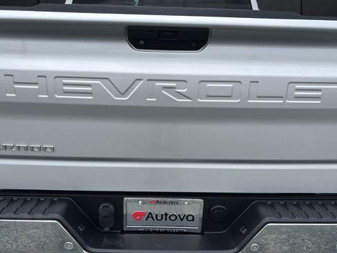 Used 2019 Chevrolet Silverado 1500 LTZ w/ LTZ Premium Package AWD/4WD image 30