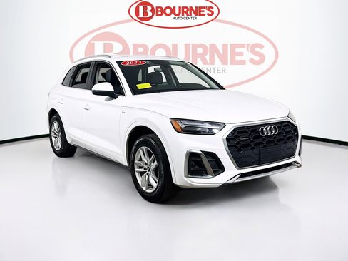 Used 2023 Audi Q5 2.0T Premium w/ Convenience Package image 1