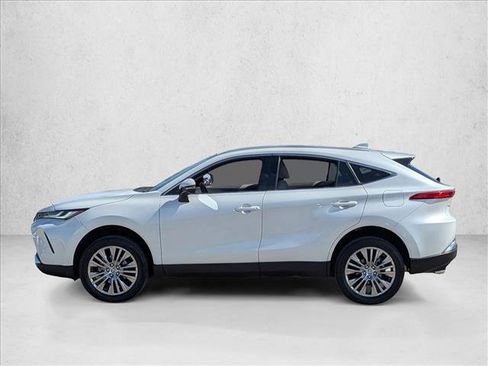 Used 2024 Toyota Venza Limited image 8