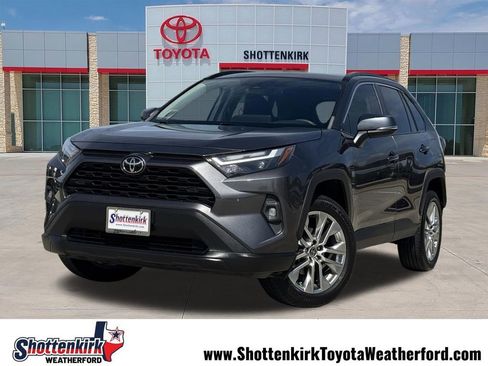 Used 2023 Toyota RAV4 XLE Premium FWD image 1