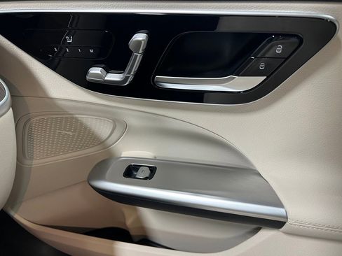 Used 2023 Mercedes-Benz C 300 4MATIC Sedan image 27