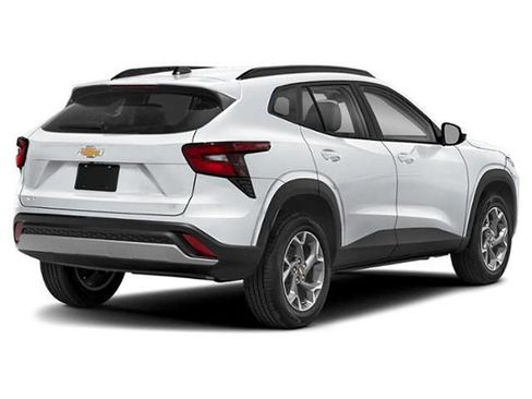 Used 2024 Chevrolet Trax LS w/ LS Convenience Package FWD image 30