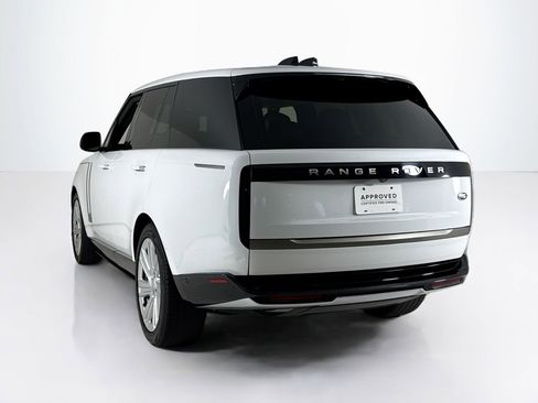 Used 2023 Land Rover Range Rover SE AWD/4WD image 3