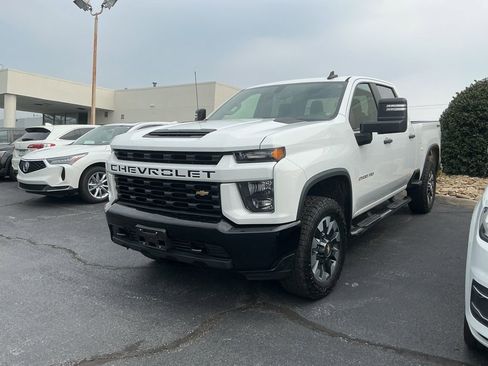 Used 2021 Chevrolet Silverado 2500 Custom w/ Custom Value Package image 1