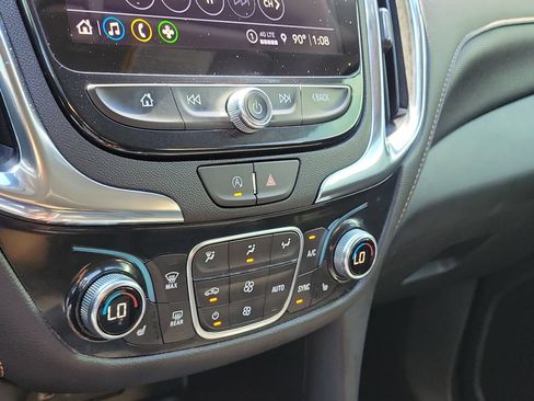 Used 2024 Chevrolet Equinox Premier FWD image 23
