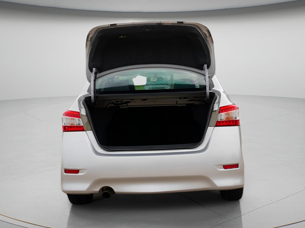 Used 2013 Nissan Sentra SR FWD image 10
