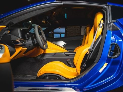 Used 2020 Chevrolet Corvette Stingray Premium Cpe w/ 3LT Preferred Equipment Group RWD image 5