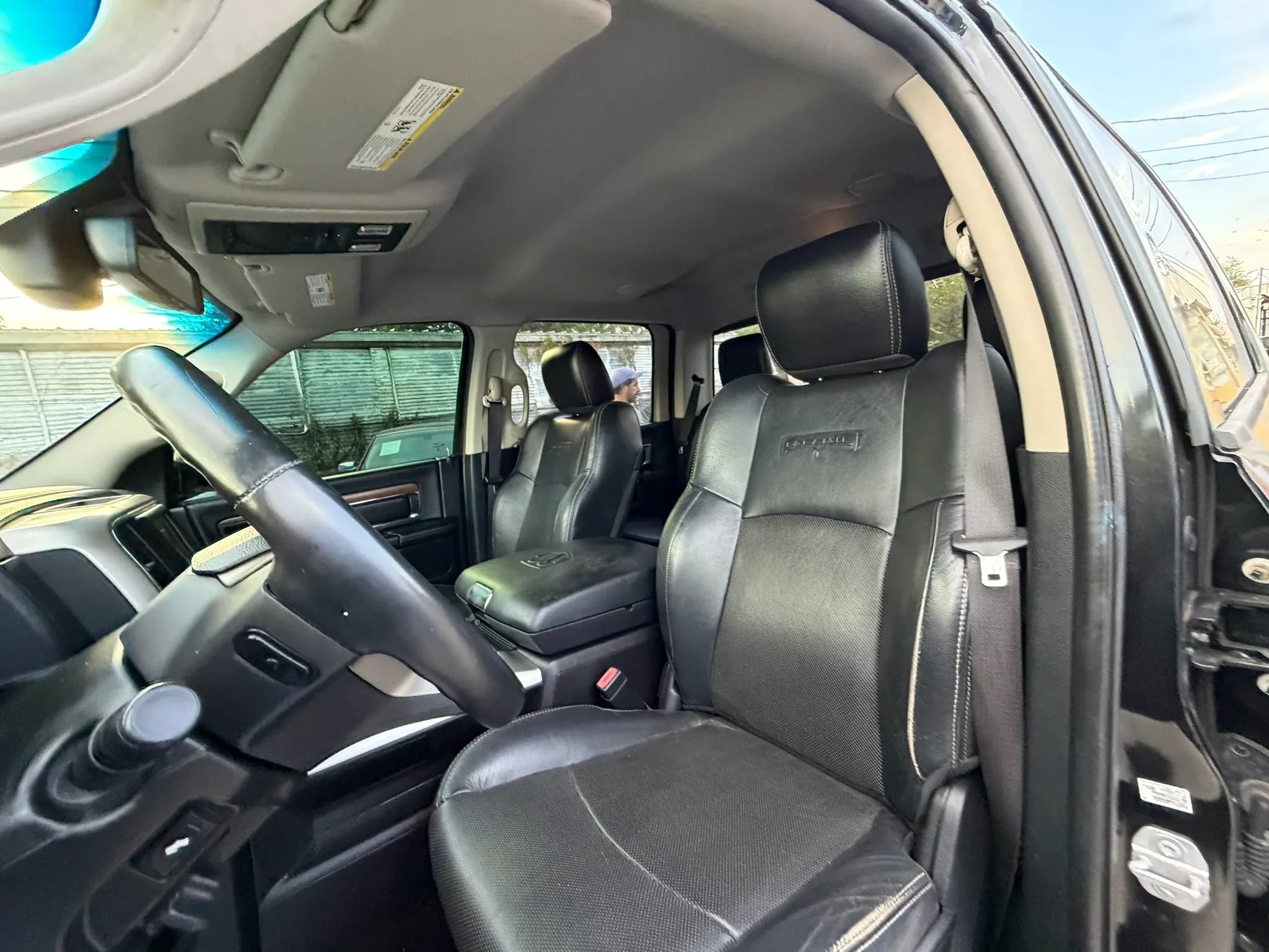 Used 2016 RAM 1500 Laramie w/ Convenience Group AWD/4WD image 21