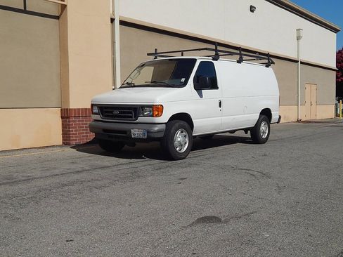 Used 2007 Ford E-250 and Econoline 250 image 10