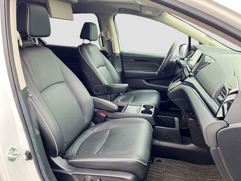 Used 2025 Honda Odyssey Elite image 32