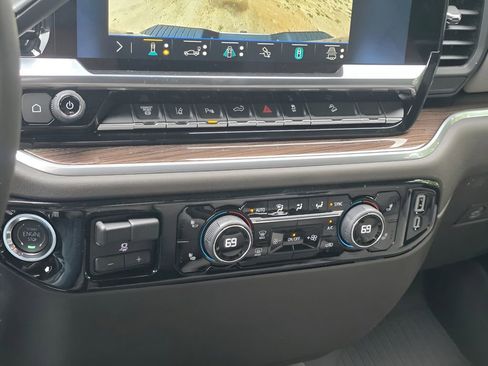 New 2026 Chevrolet Silverado 2500 LT w/ Texas Edition AWD/4WD image 24
