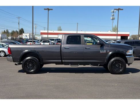 Used 2018 RAM 3500 SLT image 3