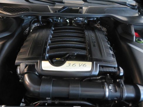 Used 2016 Porsche Cayenne AWD/4WD image 56