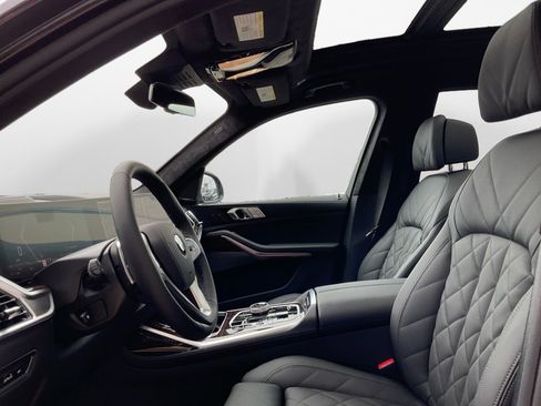 New 2026 BMW X7 xDrive40i w/ Executive Package image 9