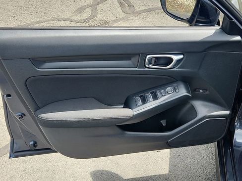 Used 2025 Honda Civic Sport image 12