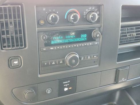 Certified 2025 GMC Savana 2500 w/ Driver Convenience Package RWD image 21