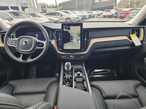 Used 2026 Volvo XC60 B5 Ultra w/ Protection Package Premier image 18