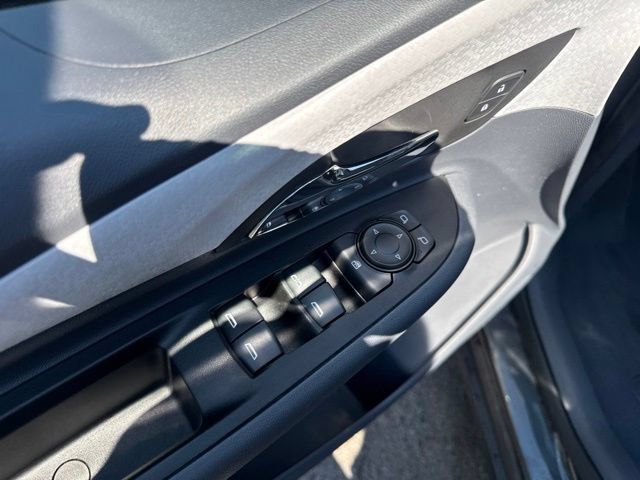 Used 2021 Chevrolet Bolt LT FWD image 8
