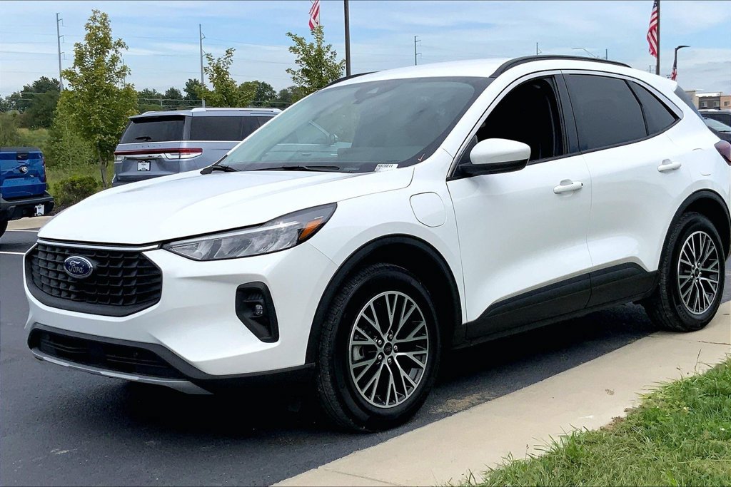 Used 2023 Ford Escape SE FWD image 5