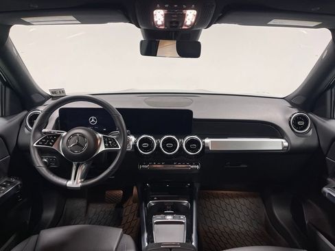 Used 2026 Mercedes-Benz GLB 250 4MATIC image 30