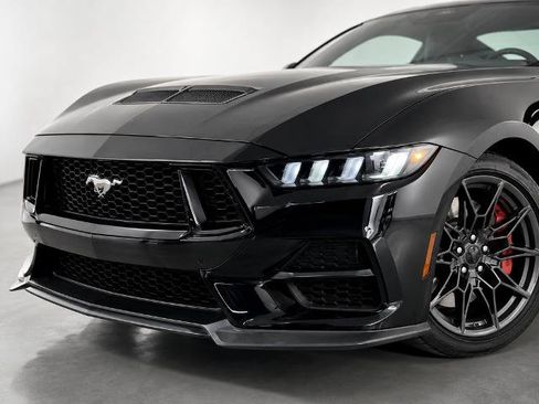 Certified 2025 Ford Mustang GT Premium w/ GT Performance Package RWD image 15